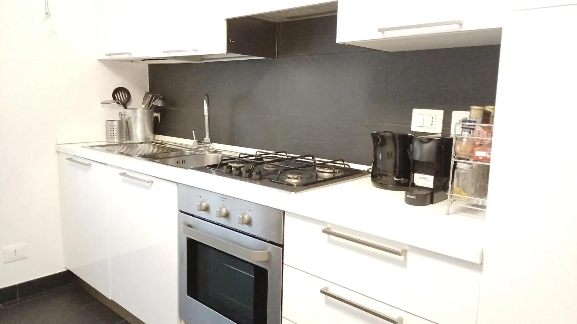 Apartment Casa Vacanze Gillo Finalpia Finale Ligure